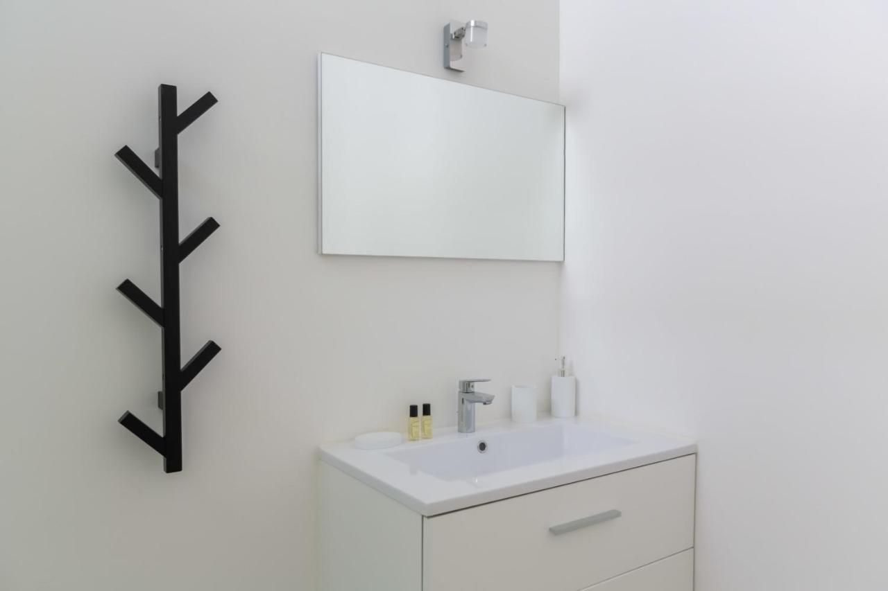 Guestready - Modern Apartment In City Center For Up To 4 Guests! Bordeaux Exteriér fotografie